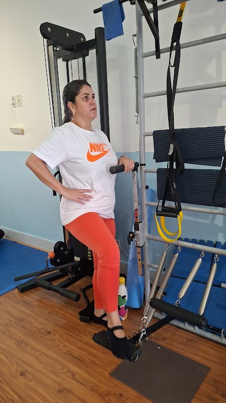 Studio Cuzzuol Pilates e Fisioterapia - Academia em Jardim Camburi, Vitória/ES - Foto 4