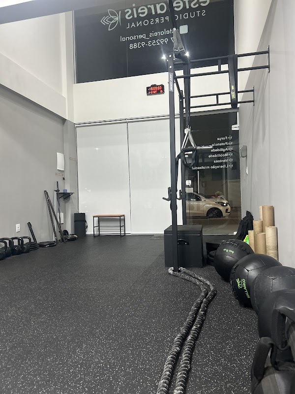 Studio Personal Estela Reis - Academia em Jardim Camburi, Vitória/ES - Foto 3