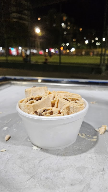 Doce Mania Vix - Sorvete na Chapa | Sorvete Tailandês - Açaiteria e Sorveteria em Jardim Camburi, Vitória/ES - Foto 5