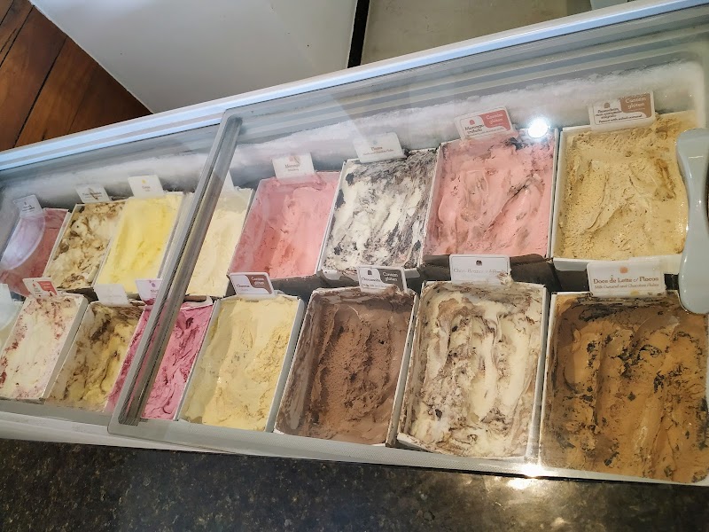 Fioretto Sorveteria - Açaiteria e Sorveteria em Jardim Camburi, Vitória/ES - Foto 5