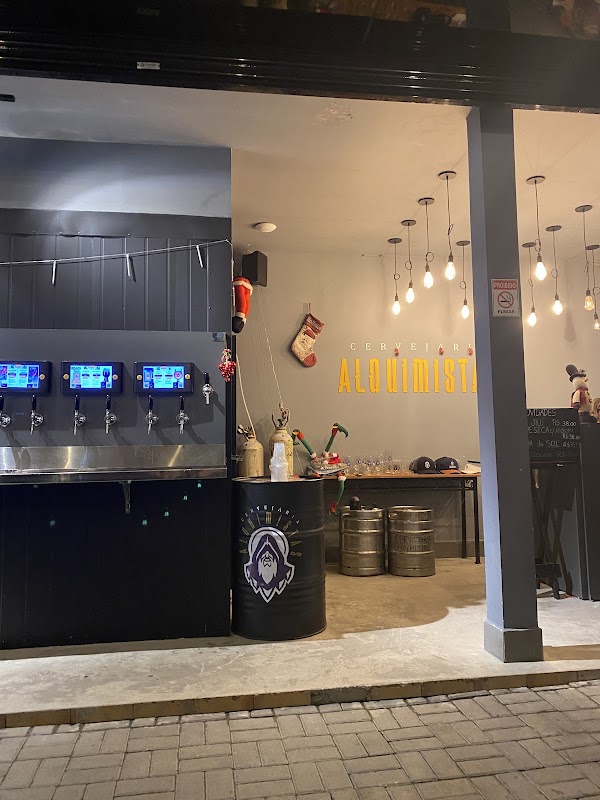 Cervejaria Alquimistas - Bar e Choperia em Jardim Camburi, Vitória/ES - Foto 5