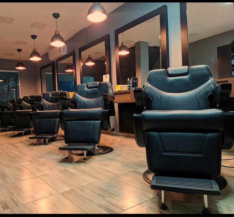 Barbearia - Especialista Em Barba - Douglas Moraes - Barbearia em Jardim Camburi, Vitória/ES - Foto 2