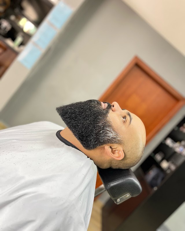 Barbearia - Especialista Em Barba - Douglas Moraes - Barbearia em Jardim Camburi, Vitória/ES - Foto 5
