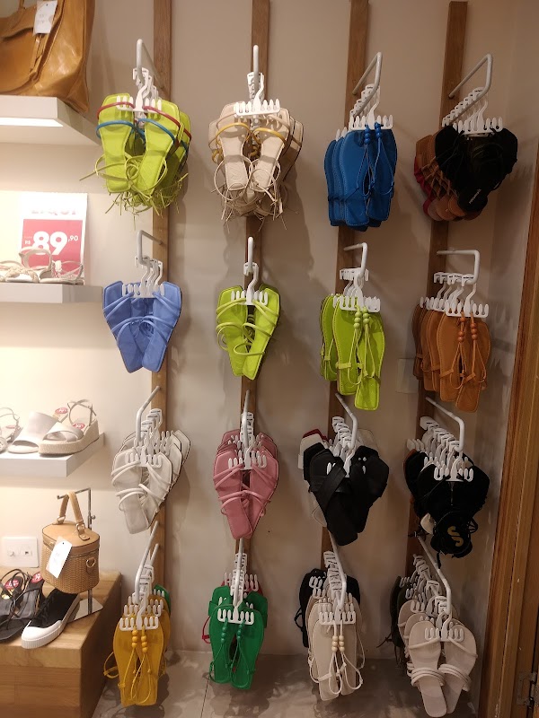 Sonho dos Pés - Jardim Camburi - Calçados em Jardim Camburi, Vitória/ES - Foto 3