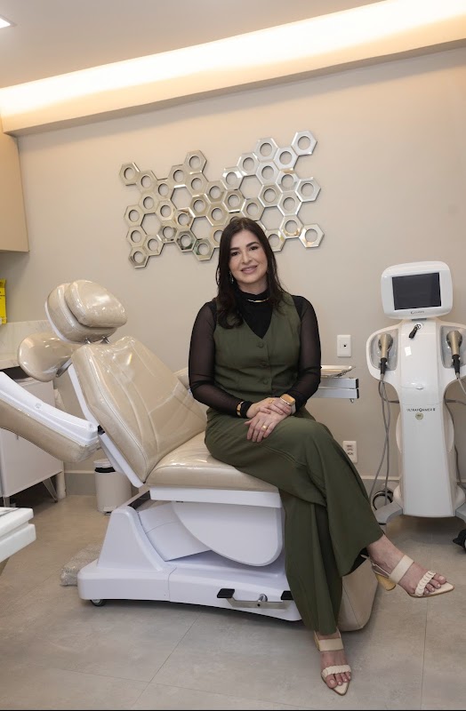 Dra. Priscilla Zanchetta - Estética Avançada e Saúde - Clínica de Estética em Jardim Camburi, Vitória/ES - Foto 3
