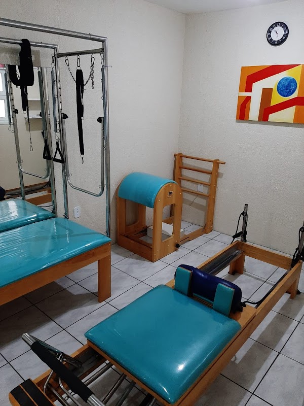 Fisioclinic Clínica M Fisioterapia - Clínica Médica em Jardim Camburi, Vitória/ES - Foto 2