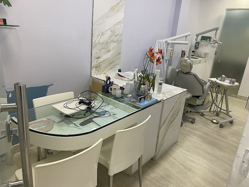 Andrea Magalhães Odontologia Especializada