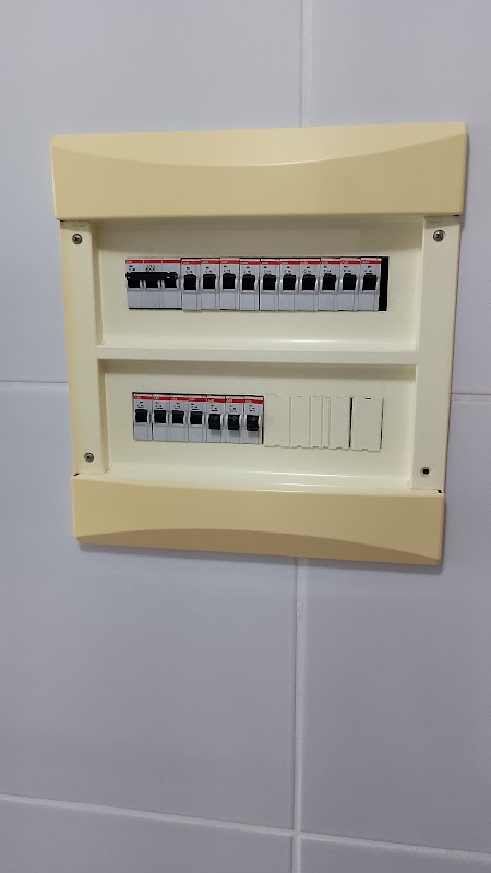 Reparos já - Eletricista em Jardim Camburi, Vitória/ES - Foto 3