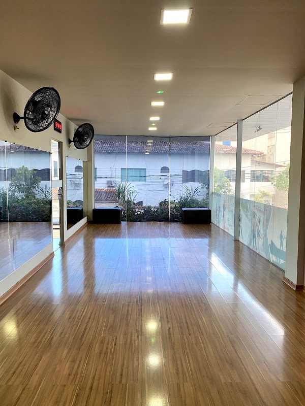 Arquitetura da Dança - Escola em Jardim Camburi, Vitória/ES - Foto 2