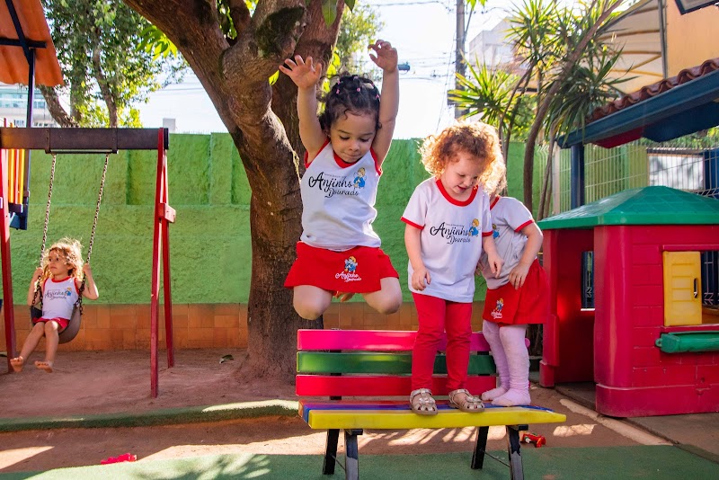 Centro de Educação Infantil Anjinho Dourado - Escola em Jardim Camburi, Vitória/ES - Foto 3