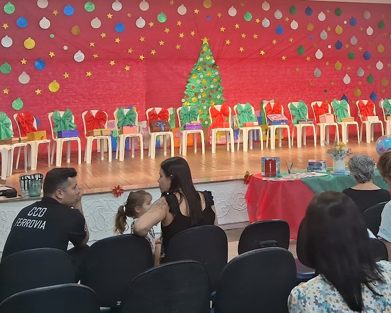 EMEF Adevalni S. Ferreira de Azevedo - Escola em Jardim Camburi, Vitória/ES - Foto 2