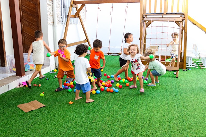 Escola Primeiro o Reino - Educação Cristã Clássica - Escola em Jardim Camburi, Vitória/ES - Foto 3