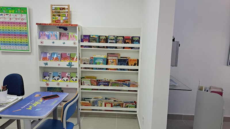 Kumon Jardim Camburi - Escola em Jardim Camburi, Vitória/ES - Foto 3