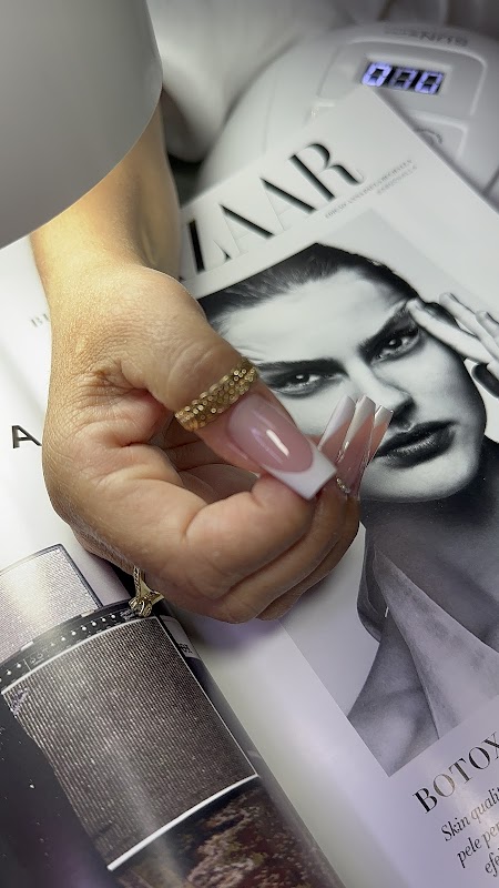 Espaço Flavia Fernandes - Unhas de Gel - Vitória ES - Esmalteria em Jardim Camburi, Vitória/ES - Foto 4