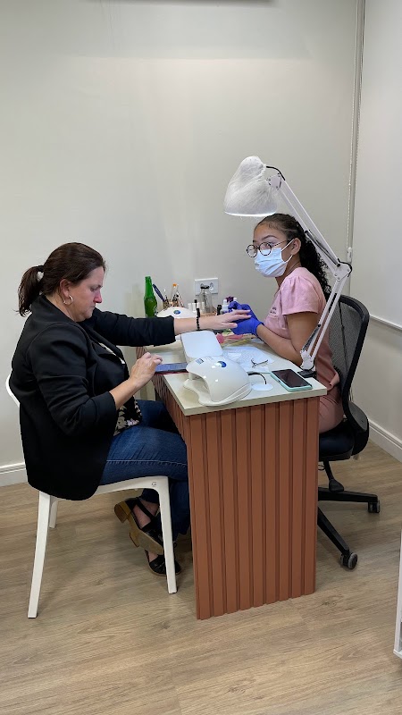 Studio Kellen Nail Design - Esmalteria em Jardim Camburi, Vitória/ES - Foto 5