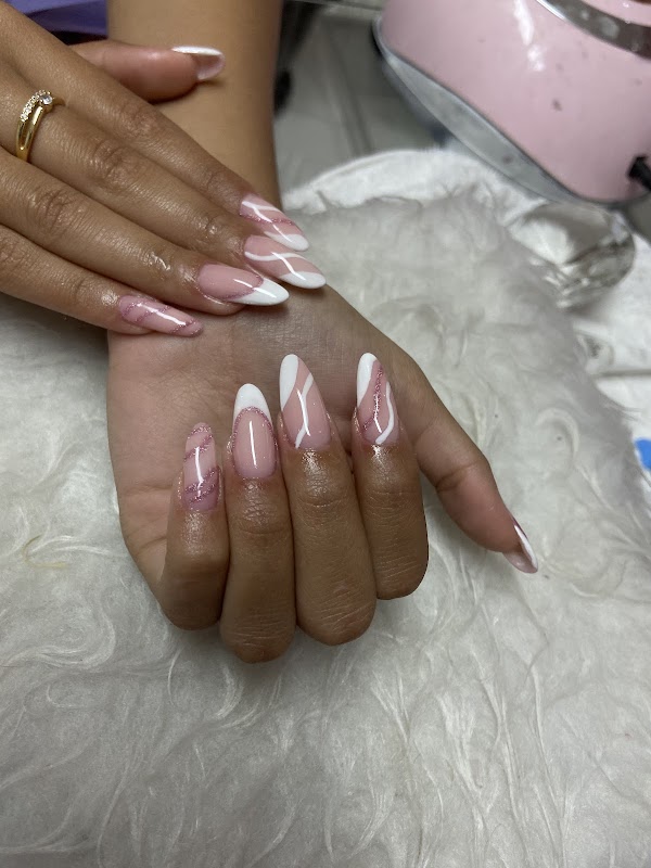 Studio Marah manicure e Unha de Gel - Esmalteria em Jardim Camburi, Vitória/ES - Foto 2