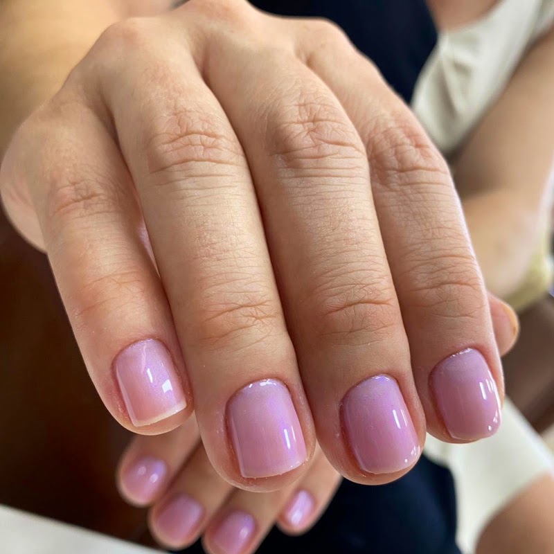 Studio Michelle Breda - Salão de Beleza em Jardim Camburi | Mechas, Podologia e Manicures Perto de você - Esmalteria em Jardim Camburi, Vitória/ES - Foto 3