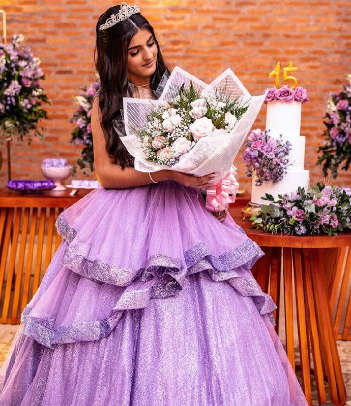 Vitória Flowers | Buquês e Presentes - Floricultura em Jardim Camburi, Vitória/ES - Foto 3