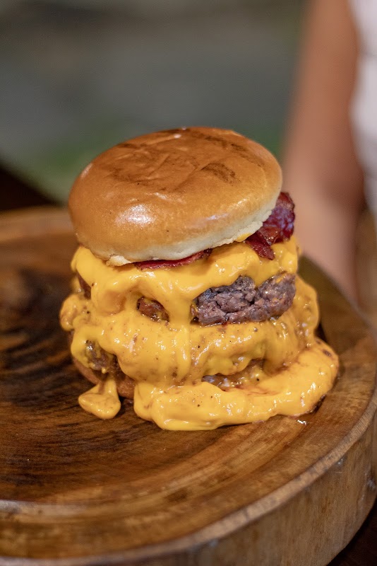 Monja Burger - Hamburgueria em Jardim Camburi, Vitória/ES - Foto 2