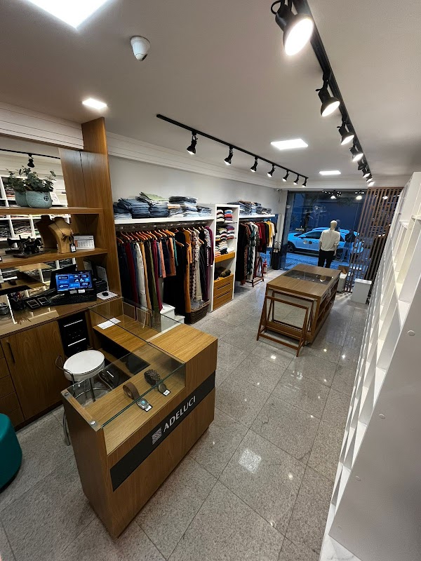 Adeluci - Jardim Camburi - Loja de Roupas em Jardim Camburi, Vitória/ES - Foto 4