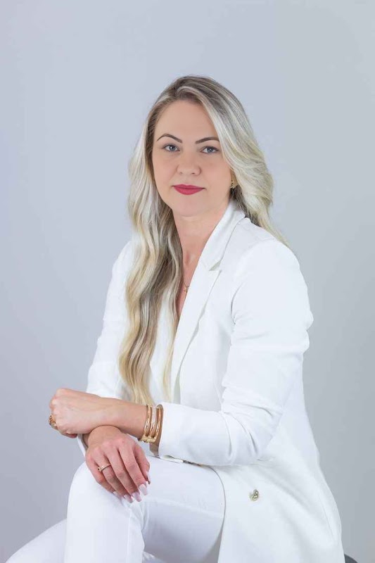 Nutricionista Stela Perim