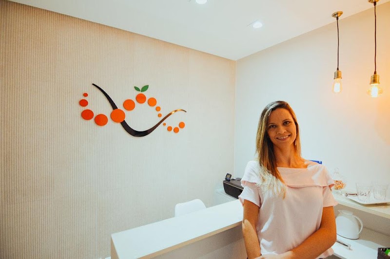 Nutricionista Uyara Pinheiro - Nutricionista em Jardim Camburi, Vitória/ES - Foto 2