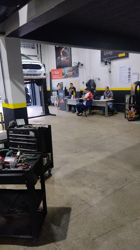 Nacional Peças Jardim Camburi: Serviços Automotivos e Pneus - Oficina Mecânica em Jardim Camburi, Vitória/ES - Foto 5