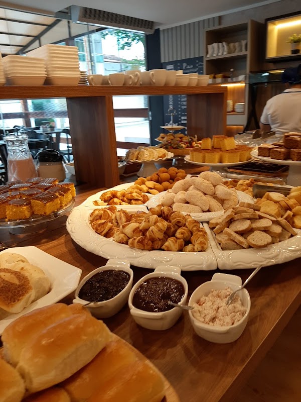 Padaria Pão Divino Boulangerie - Padaria em Jardim Camburi, Vitória/ES - Foto 2