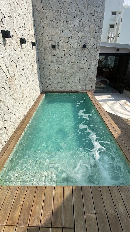 Camburi Piscinas | Limpeza e Manutenção |