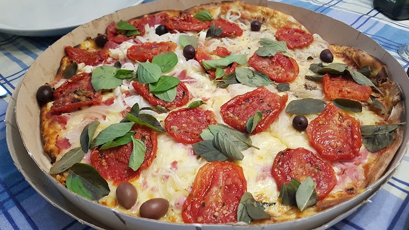 Fogo de Lenha Pizzaria - Pizzaria em Jardim Camburi, Vitória/ES - Foto 2