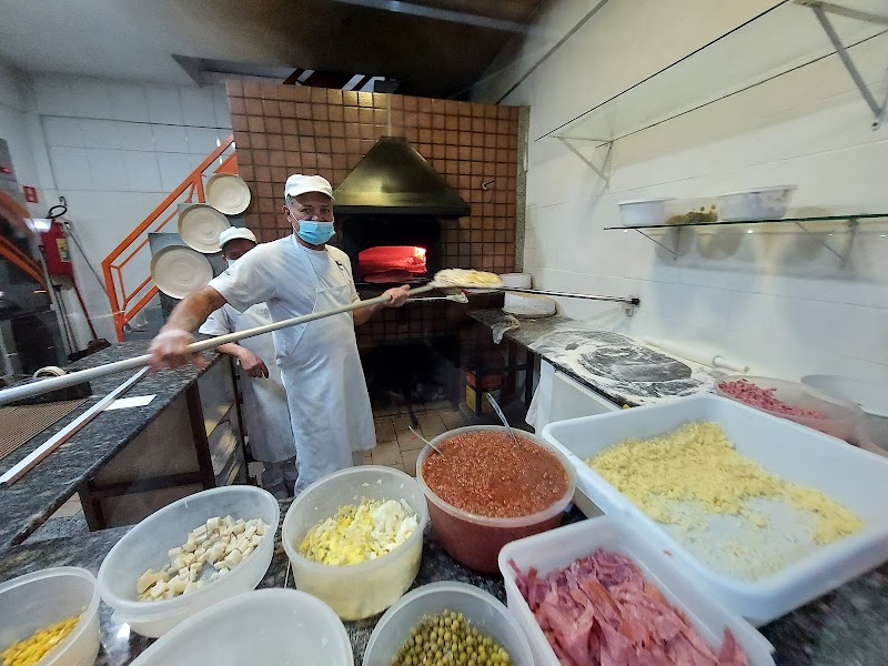 Fogo de Lenha Pizzaria - Pizzaria em Jardim Camburi, Vitória/ES - Foto 4