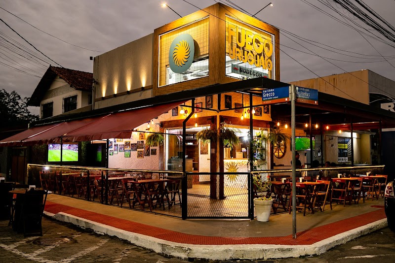 Fuego Uruguaio Bodegón