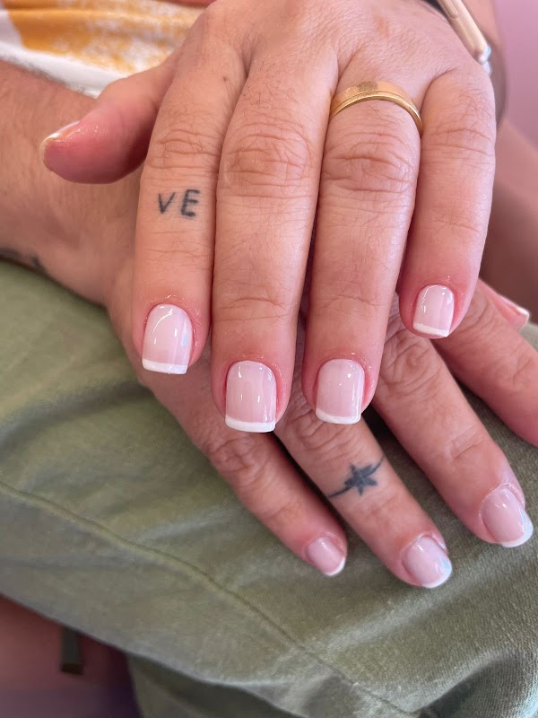 Ei Amiga Esmalteria - Salão de Beleza em Jardim Camburi, Vitória/ES - Foto 2