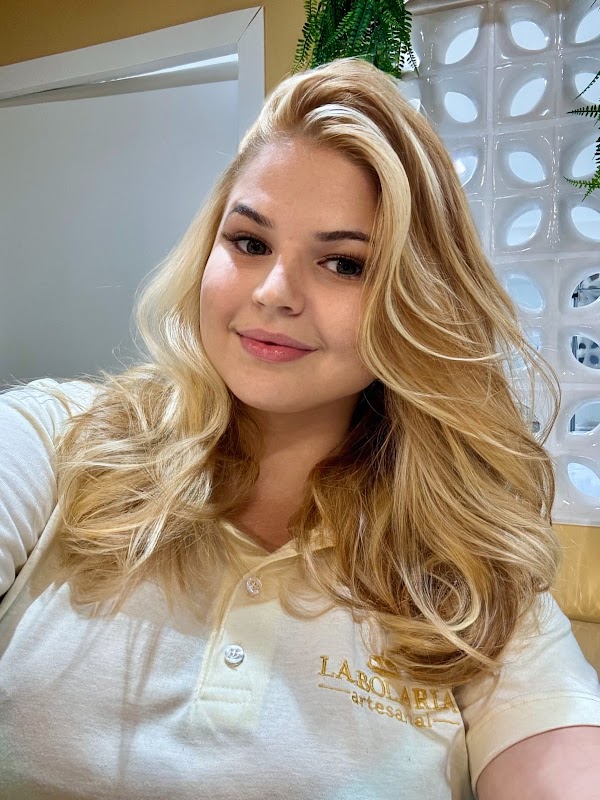 Espaço Glamour - Salão de Beleza em Jardim Camburi, Vitória/ES - Foto 2