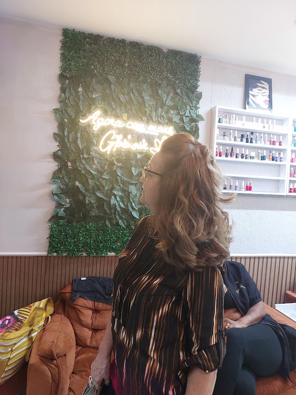 Espaço Glamour - Salão de Beleza em Jardim Camburi, Vitória/ES - Foto 3