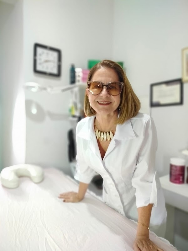 Estetica Cida Tartaglia | Esteticista Corporal em Jardim Camburi - Salão de Beleza em Jardim Camburi, Vitória/ES - Foto 3