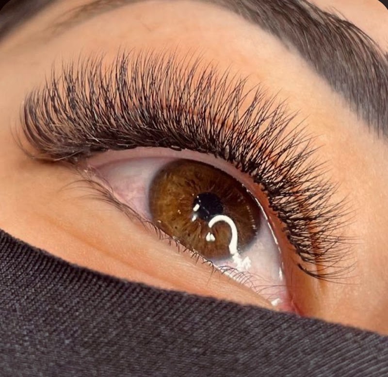 NK Lash - Extensão de Cílios | Jardim Camburi - Salão de Beleza em Jardim Camburi, Vitória/ES - Foto 2