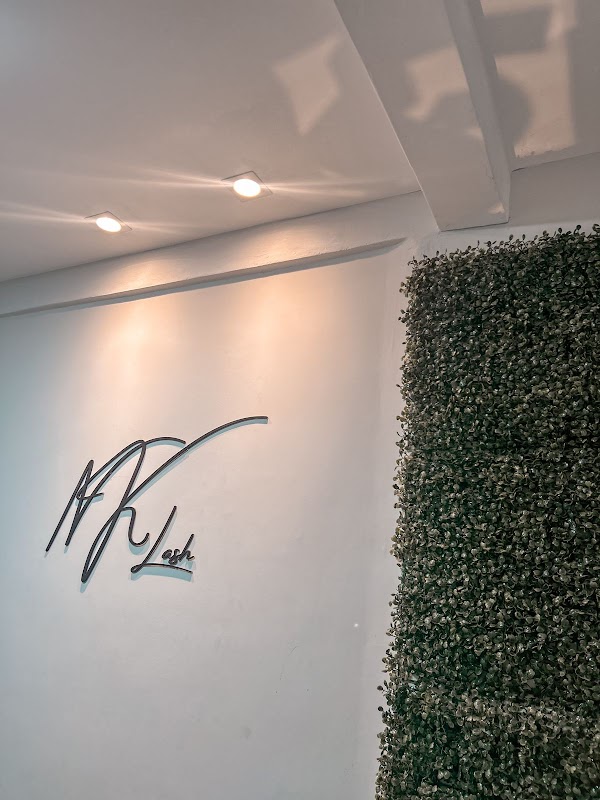 NK Lash - Extensão de Cílios | Jardim Camburi - Salão de Beleza em Jardim Camburi, Vitória/ES - Foto 3