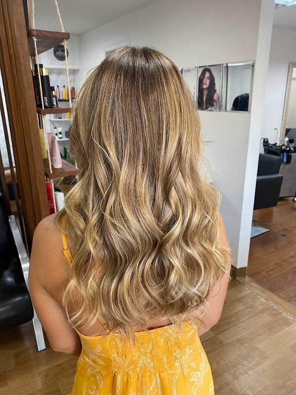 Renan Rosa Beleza e Estética - Salão de Beleza em Jardim Camburi, Vitória/ES - Foto 2