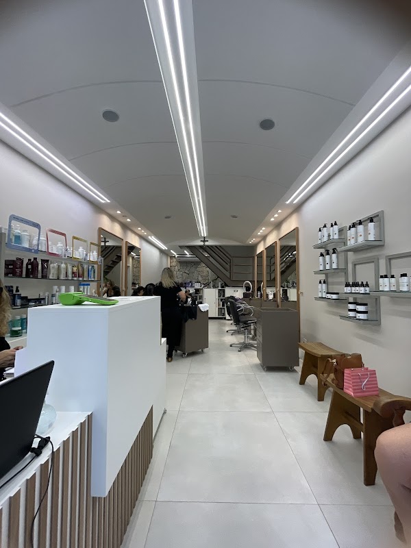 Studio Andréia Campos - Salão de Beleza em Jardim Camburi, Vitória/ES - Foto 3