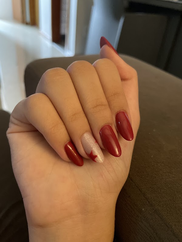 Tatiane Trarbach Nails - Salão de Beleza em Jardim Camburi, Vitória/ES - Foto 4
